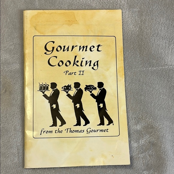 Assorted Recipe Book Collection - Picture 4 of 9